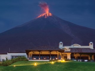 Observation du volcan Fuego depuis La Reunion