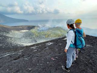 Approche et observation du volcan Krakatau
