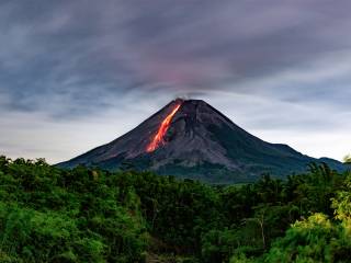 Approche du volcan Merapi
